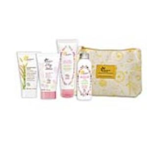 COFRE NECESSAIRE ROSA 4 produtos 50ml.