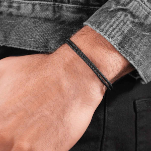 PULSEIRA POLICE, AÇO